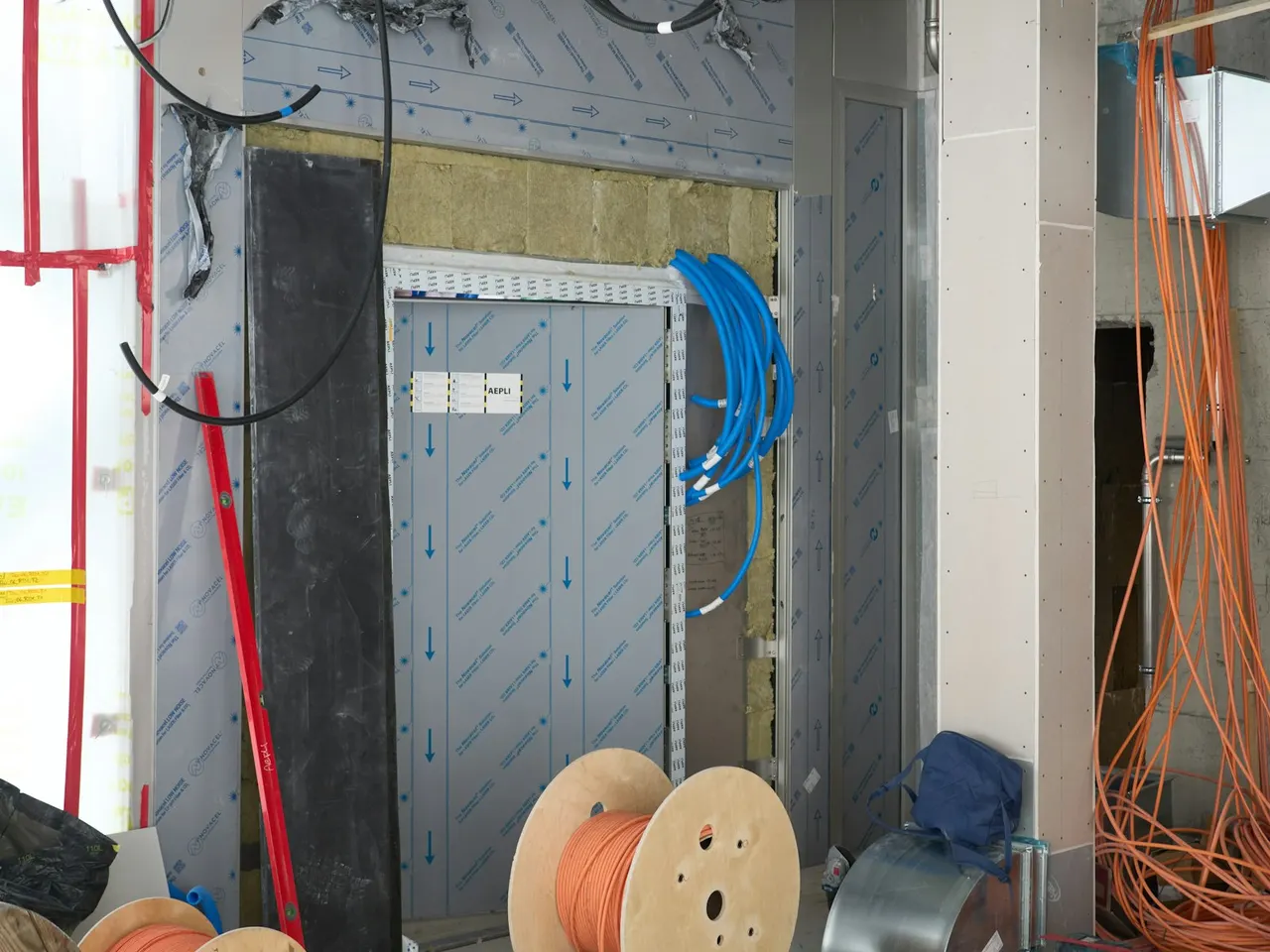 Cablare electrică pe șantier de casă — Energix, Chișinău